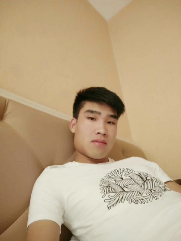 谁不曾孤单上路的第一张照片--永春相亲网