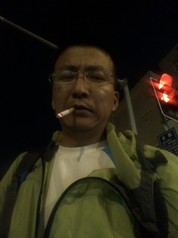 认真的生活的第一张照片--永春相亲网