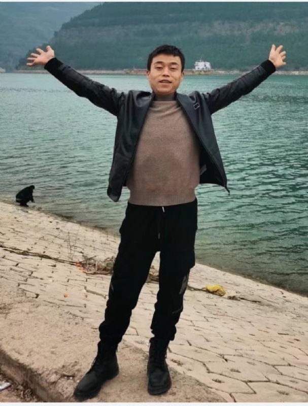 寂寞的风的第二张照片--永春相亲网