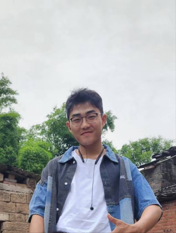 越努力越幸运的第一张照片--永春相亲网