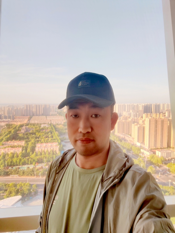 勇攀高峰的第一张照片--永春相亲网