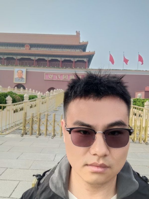 喧嚣的风的第一张照片--永春相亲网
